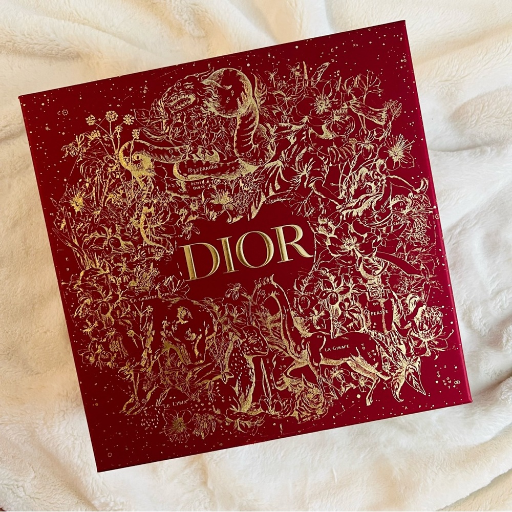 DIOR Lunar New Year Special Design Box 🧧♥️